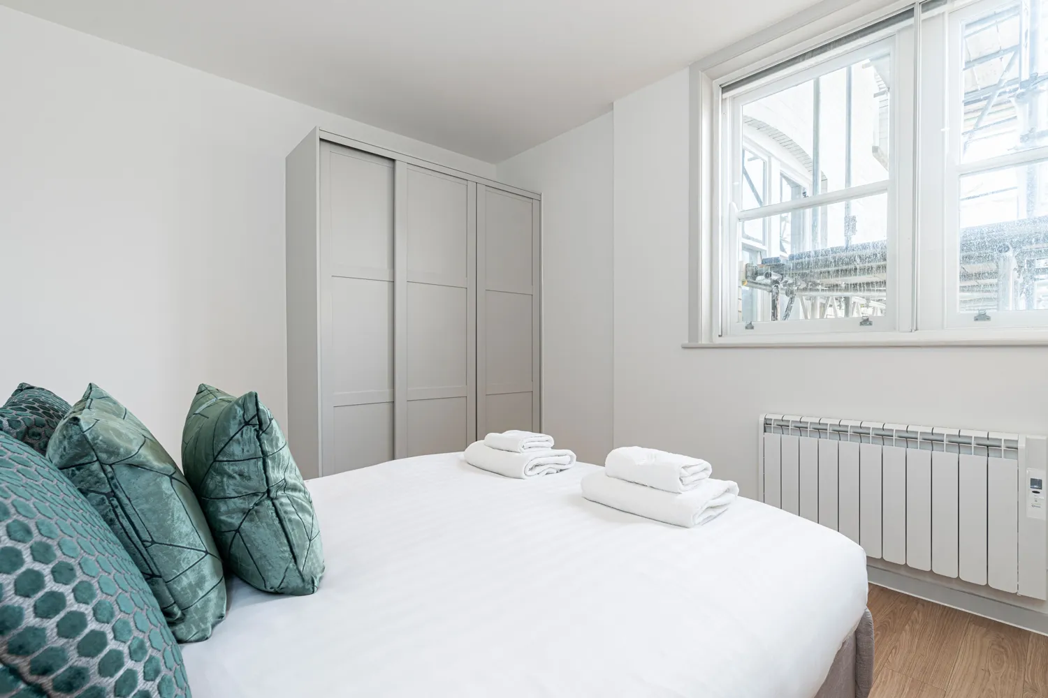 Comfort One-Bedroom Apartment 8